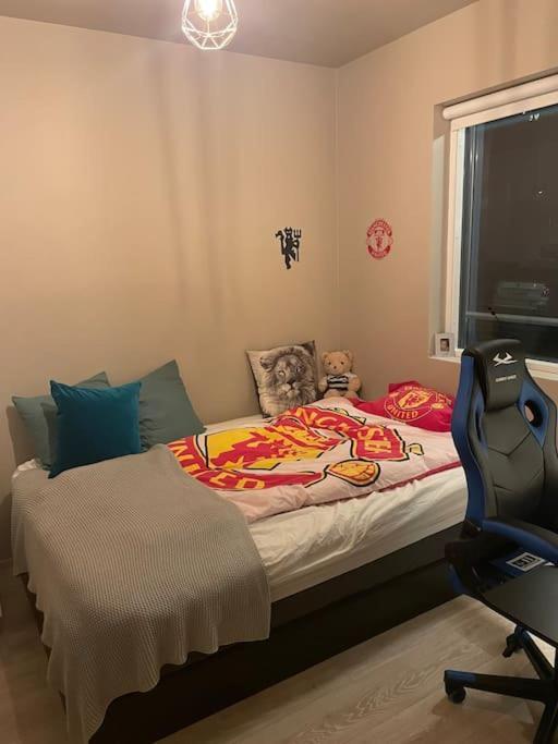 Beautiful Apartment Near Airport Njarthvik Esterno foto